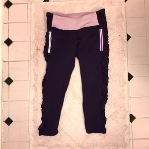 LuLu Lemon Purple Capri leggings